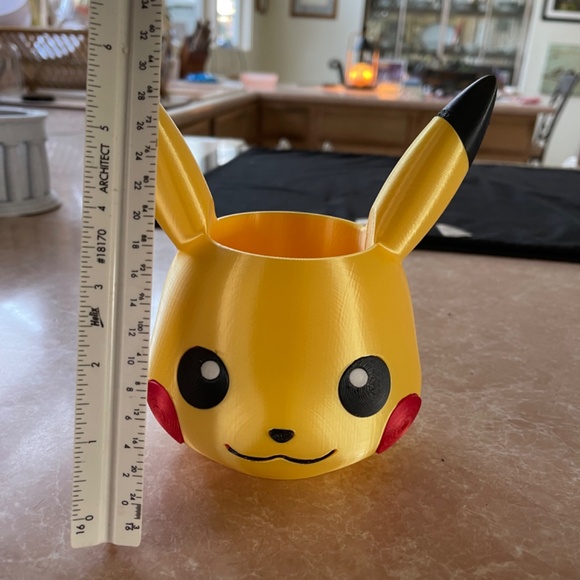 Yellow Pikachu planter - Picture 6 of 9